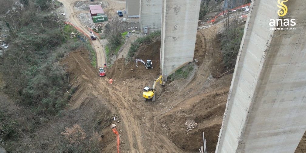 Autostrada, avanzano i lavori di adeguamento del viadotto “Friddizza” tra Cosenza e Rogliano – VIDEO