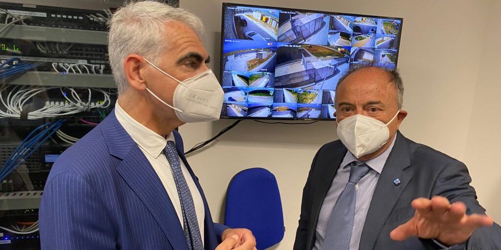 Covid, l’idea di Gratteri: un centro vaccinale nell’aula bunker di Lamezia – VIDEO