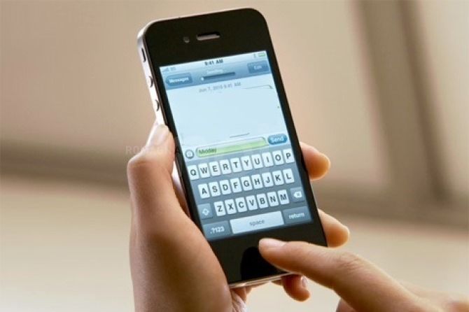 Corigliano Rossano, arrestato uomo evaso per comprare il cellulare