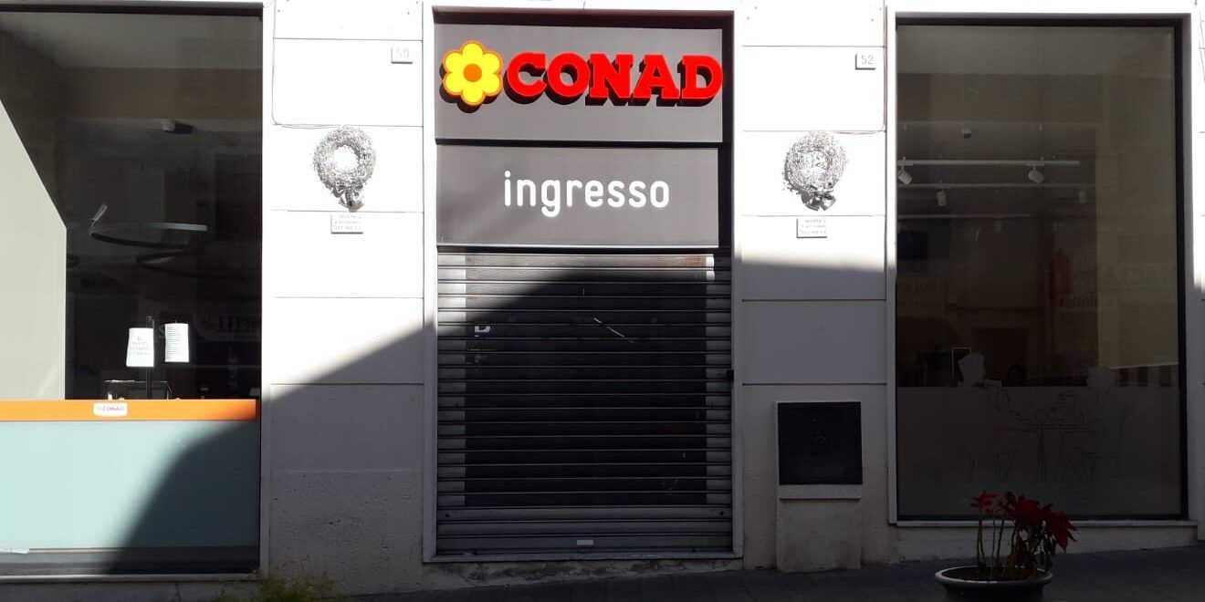 Catanzaro, la Conad vince il primo round al Tar sul Comune: accolto il ricorso contro la chiusura