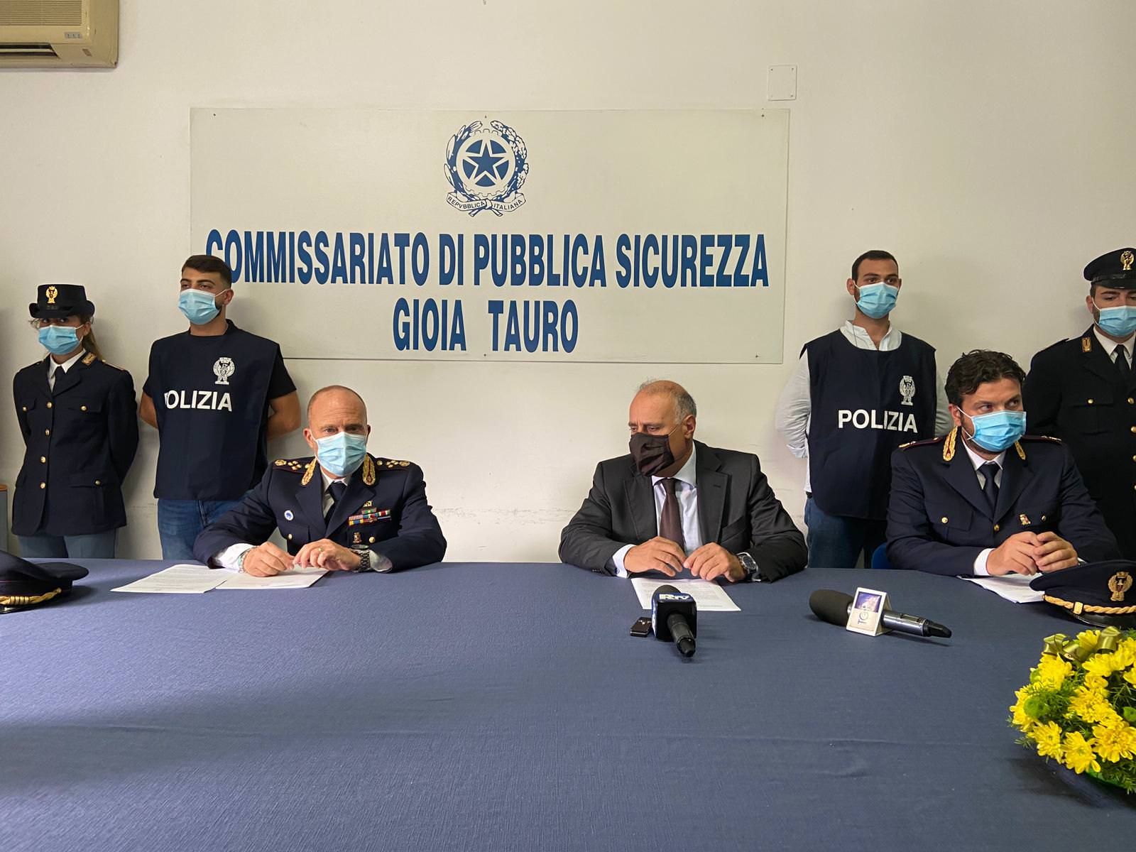 I "furbetti" dell'Arsac: in soli tre mesi una trentina di "strisciate" dal lavoro – VIDEO