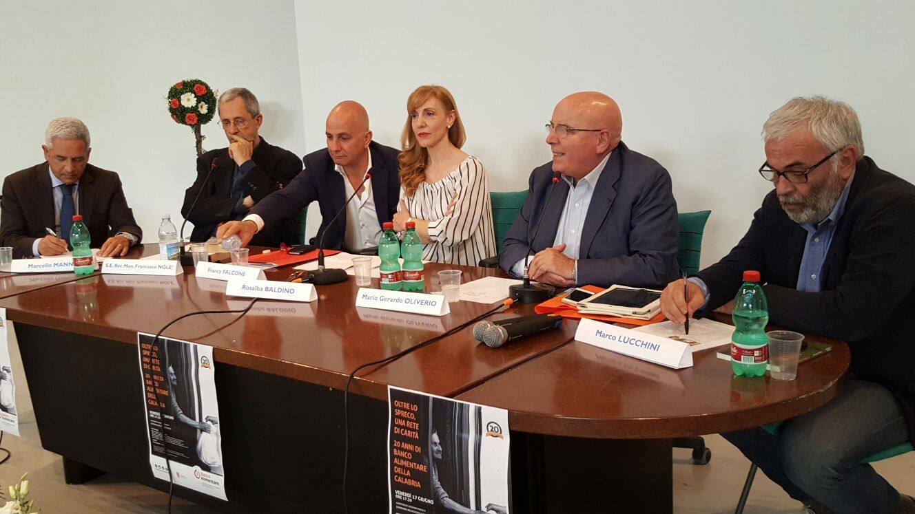 Vent’anni del Banco alimentare, Oliverio: «Insostituibile»