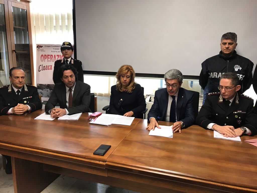 «Crati trasformato in una cloaca a cielo aperto» – VIDEO