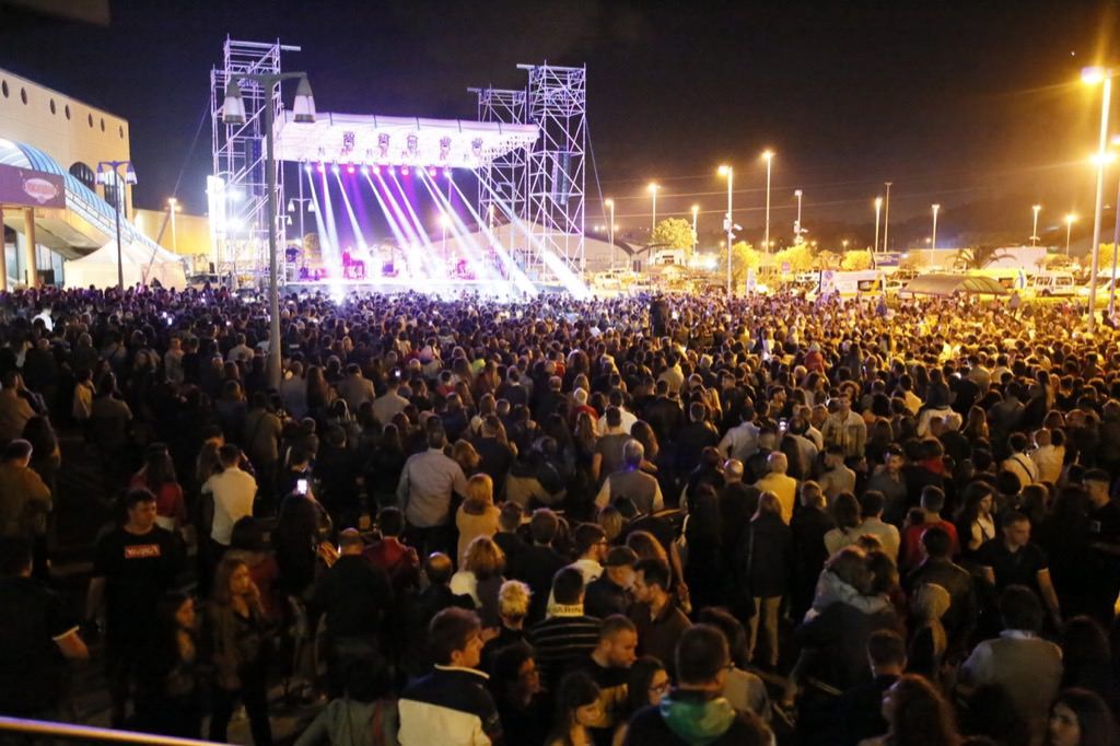 Grande successo di Annalisa ai “Due mari”