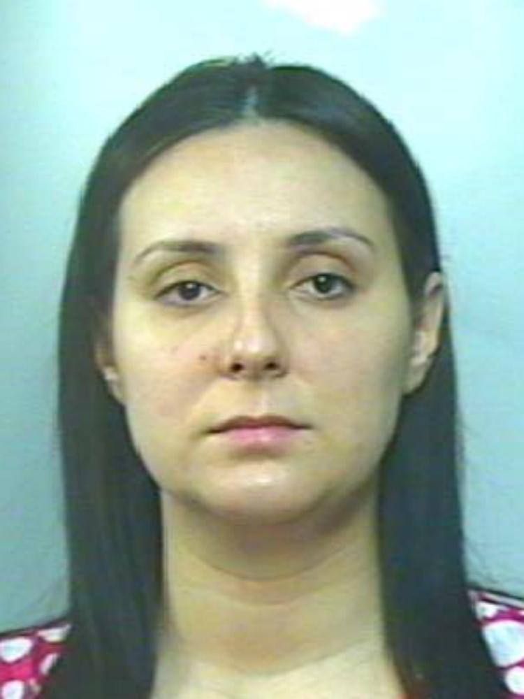 Dall'estetista mentre è ai domiciliari, Ilenia Bellocco in cella