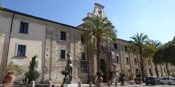 Soriano Calabro, insediata la Commissione prefettizia dopo lo scioglimento del Consiglio comunale
