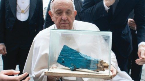 Papa Francesco, il richiamo all’accoglienza e la tragedia di Cutro