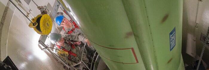 Pallone spia cinese sorvola una base americana con missili nucleari