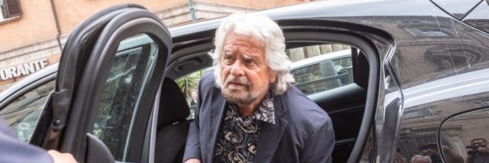 Grillo: «M5S contagiato dagli zombie». Ci sono anche tre calabresi
