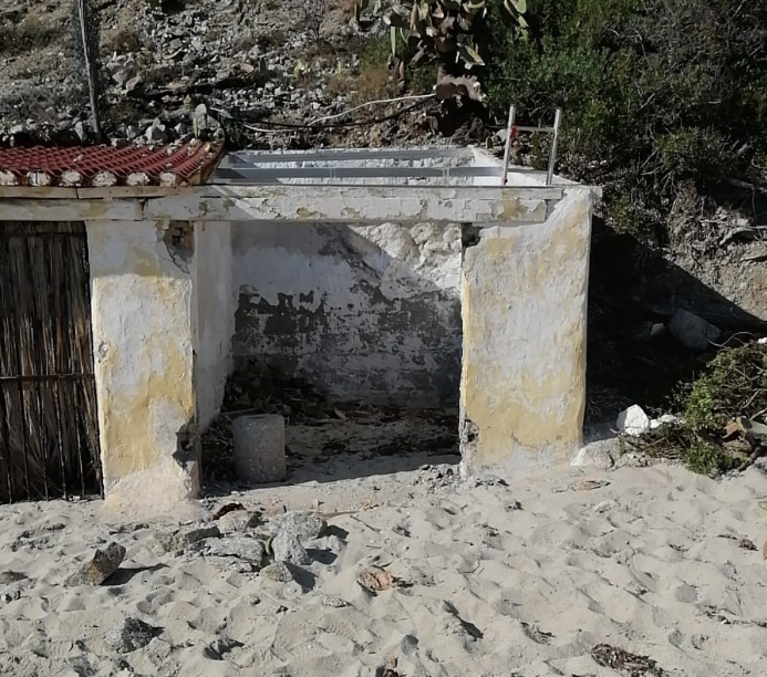 Abusivismo a Ricadi, continuano le demolizioni sulla spiaggia di Grotticelle