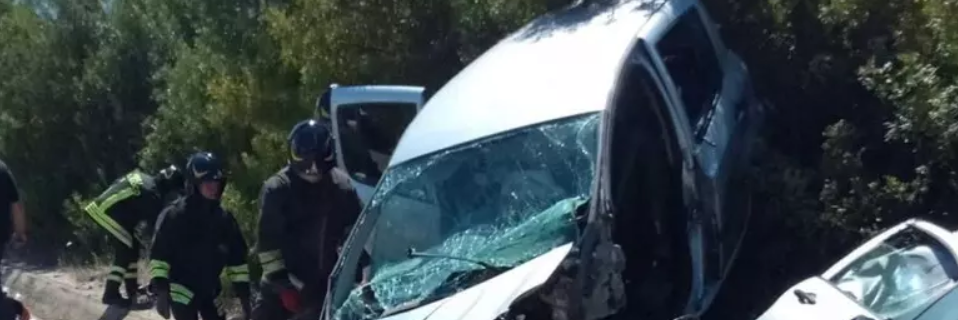 Scontro auto-camion sulla A52, morti 2 giovani