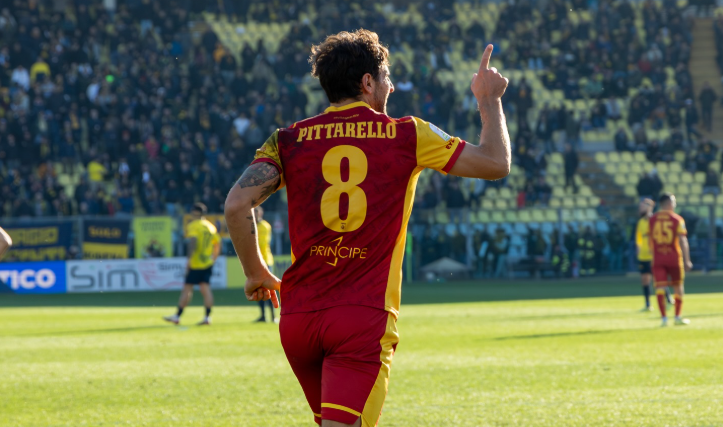 Catanzaro, tre calciatori squalificati per un turno