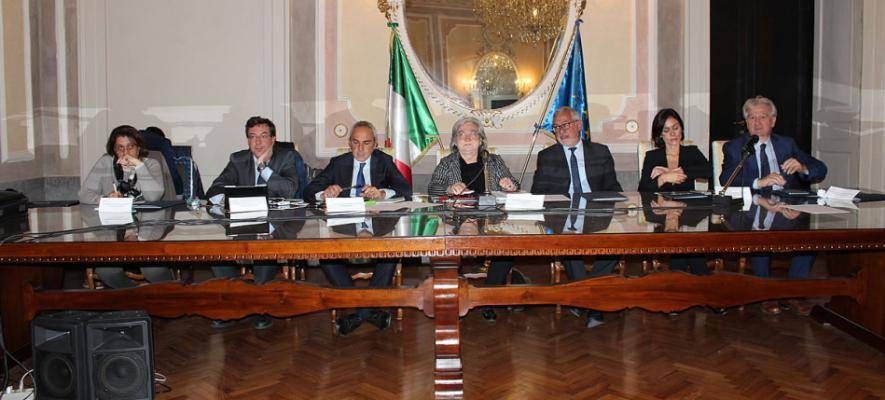 La politica reagisce: «Le minacce non passeranno nel silenzio»