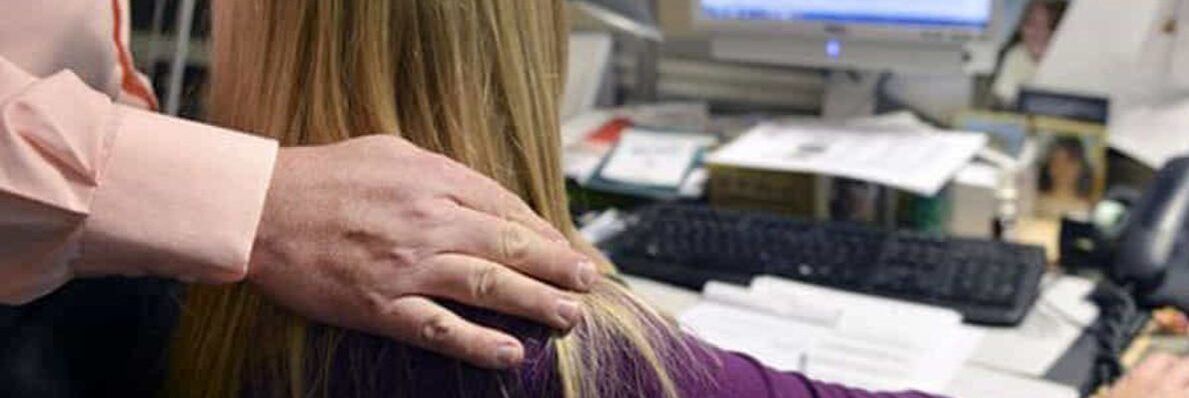 Abusi su un’allieva 15enne, arrestato insegnante di sostegno