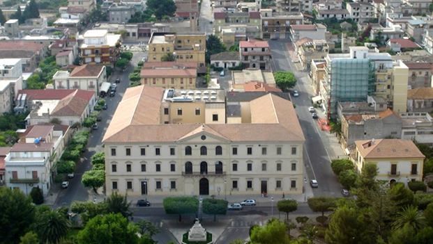 MANDAMENTO | Paradosso Locri