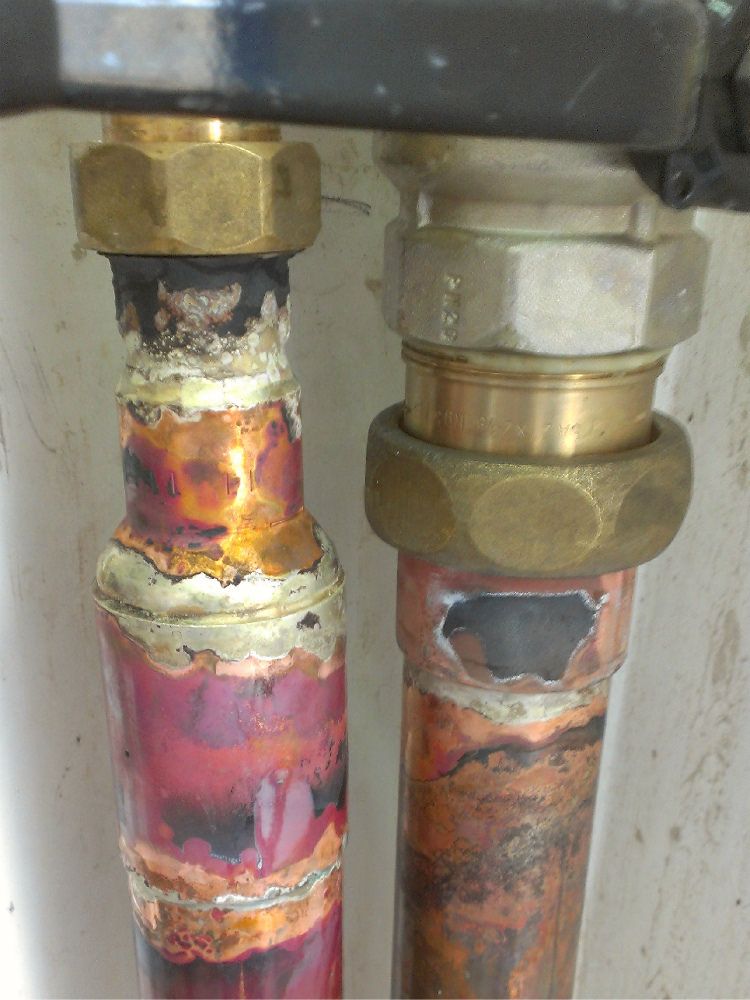 Le tubazioni fuori norma dell`Annunziata