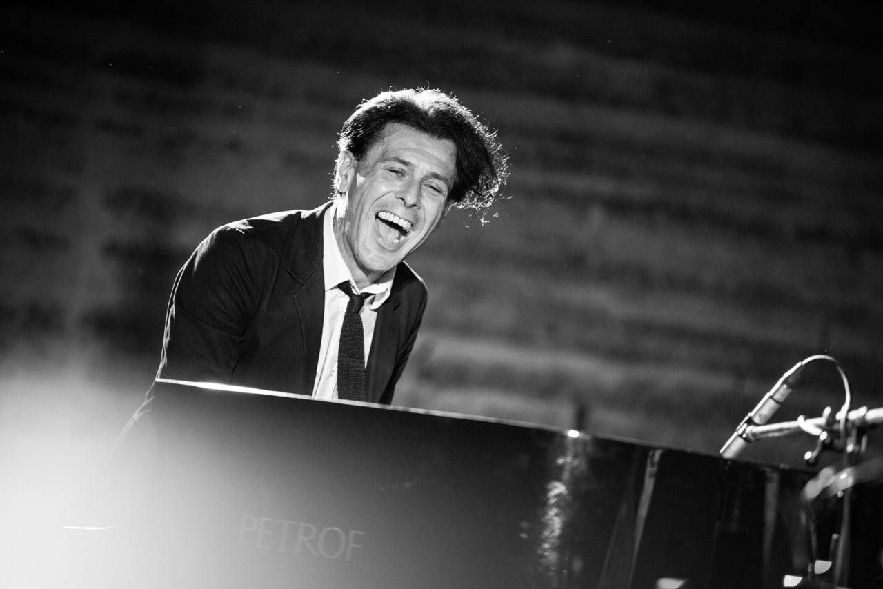 Grande attesa per l'unica tappa calabrese del concerto di Ezio Bosso