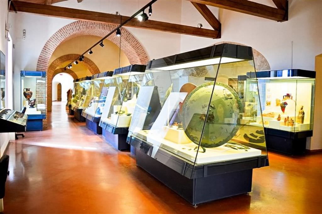 Corrado: «Mibact spieghi perché i musei di Crotone e Vibo sono trascurati»