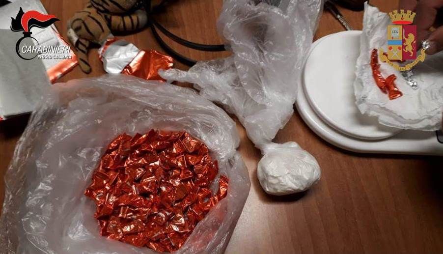 Reggio, droga e armi rinvenute nel quartiere Ciccarello