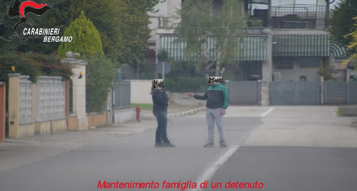 ‘Ndrangheta, giro di estorsioni fra Crotone e Bergamo: 13 arresti – VIDEO