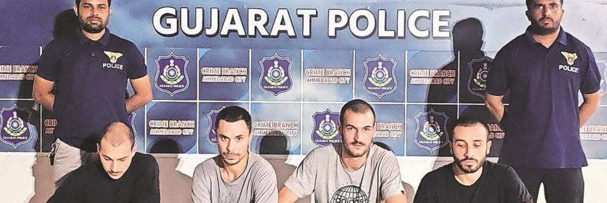 Disegni sulla metro, arrestati quattro writers italiani in India