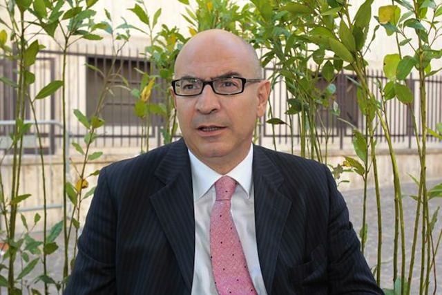 «Cosa vuole fare Delrio per rendere sicura la A2?»