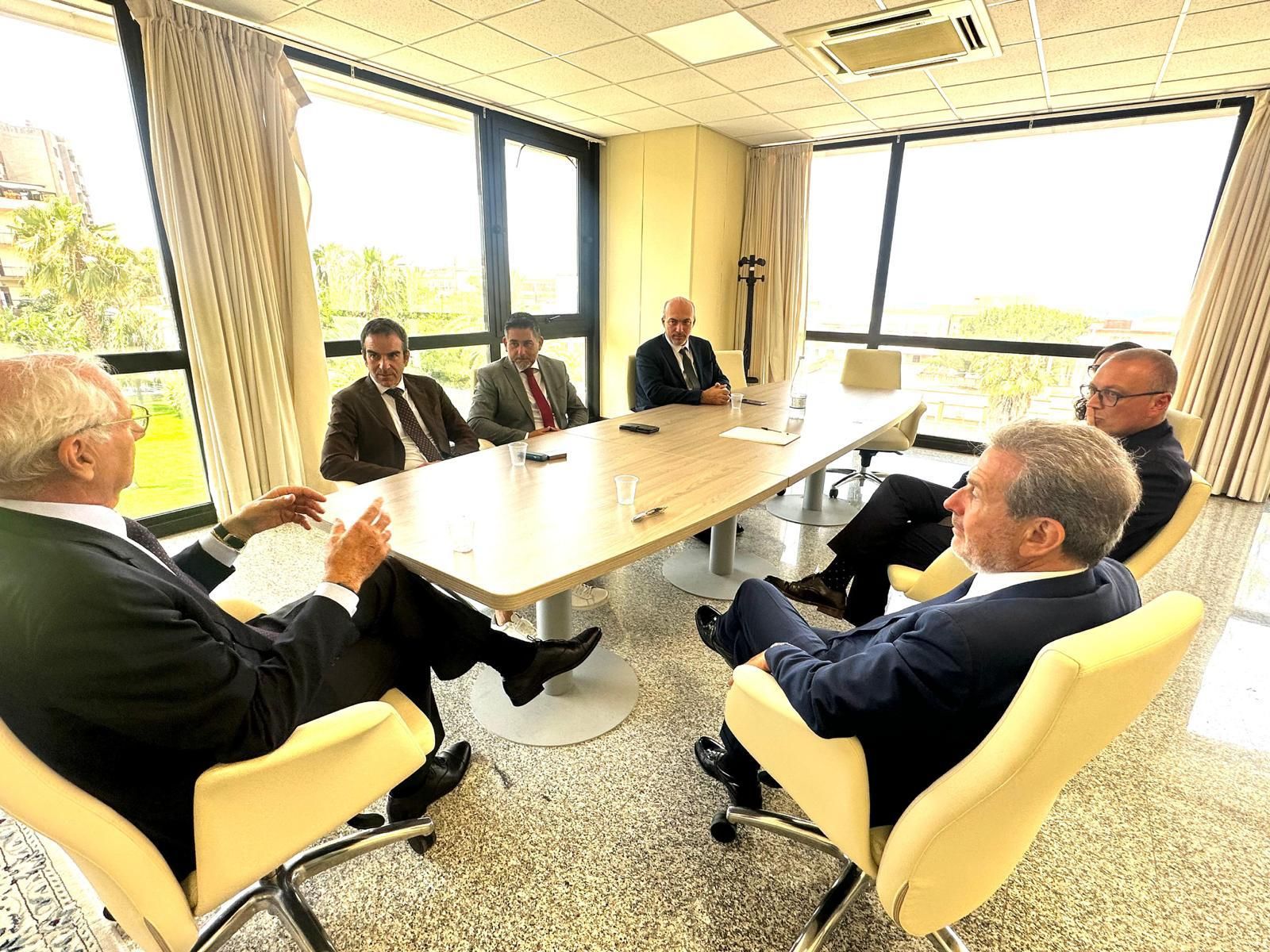 Ponte sullo Stretto, primo incontro tra Occhiuto e Ciucci a Reggio. «Avanti con determinazione»