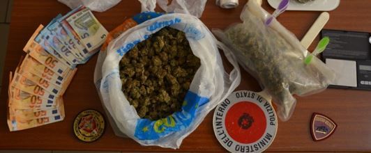 Nascondeva marijuana in casa, arrestato un 62enne crotonese