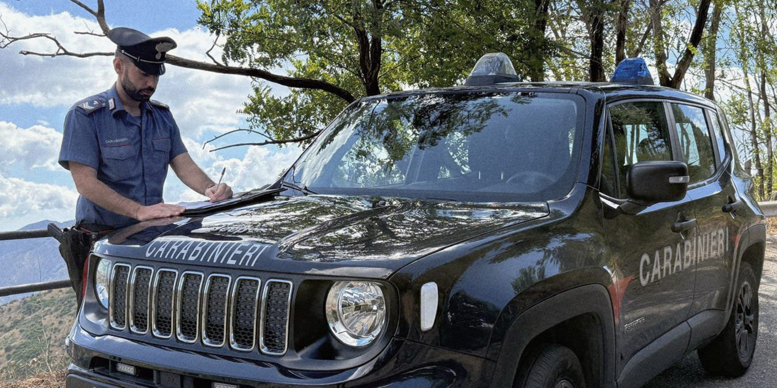 Controlli straordinari nella Piana di Gioia Tauro. Droga, alcol e coltelli: 13 denunce