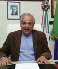 Il sindaco-medico che dalla Calabria parte per il fronte