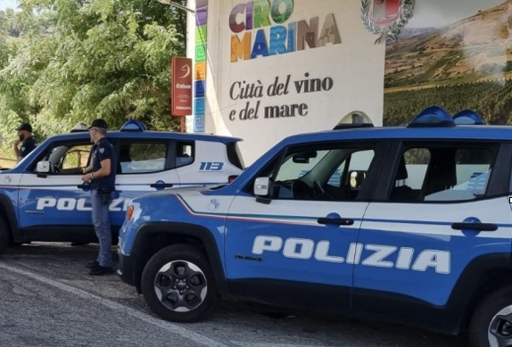 Cirò Marina, videosorveglianza senza permessi: irregolarità in due locali