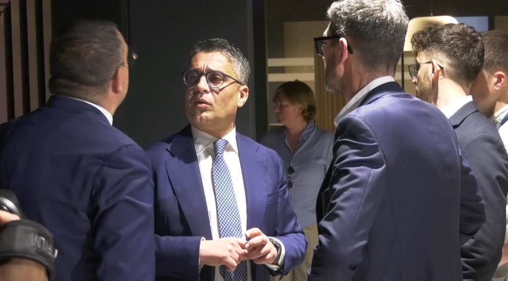 Lamezia, taglio del nastro per il nuovo Cupra Garage. «Progetto innovativo e “romantico”» – VIDEO