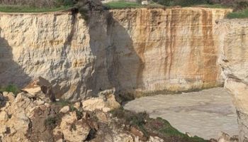 Maltempo, crollato l’arco dell’amore a Melendugno