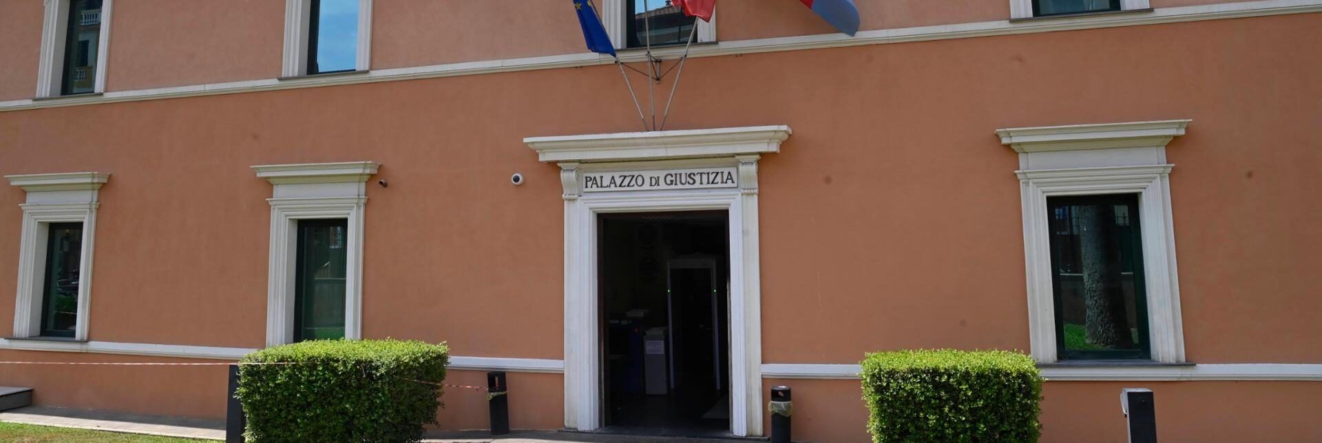 Condannato per mafia assolto per intestazione fittizia di beni