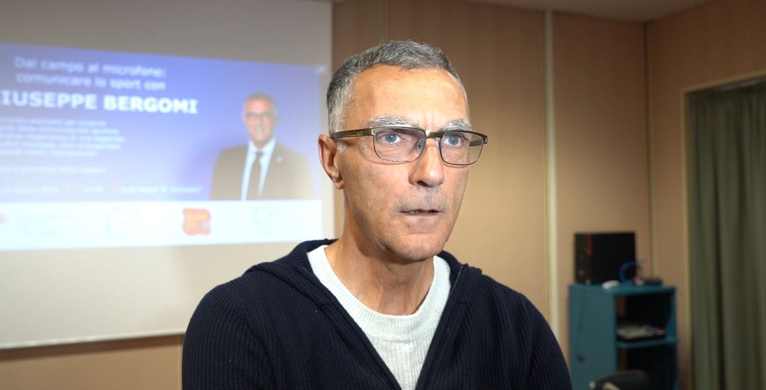 Beppe Bergomi, tre domande e una fuga: all’Unical lo “zio” perde il filo della comunicazione
