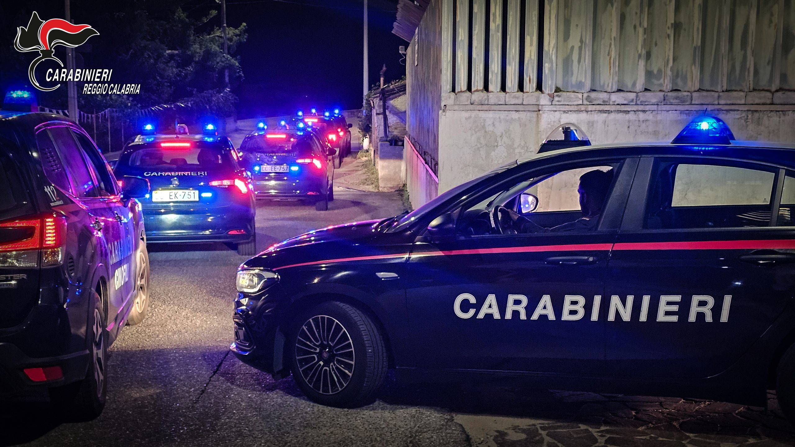 Auto rubate e restituite con il “cavallo di ritorno” a Reggio: blitz nel quartiere Arghillà – VIDEO