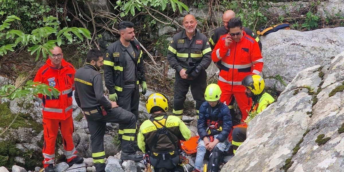 Minorenne tratto in salvo, il grazie del sindaco di Petilia Policastro: «Soccorritori eroi del quotidiano»