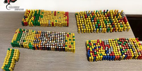 munizioni sequestrate archi