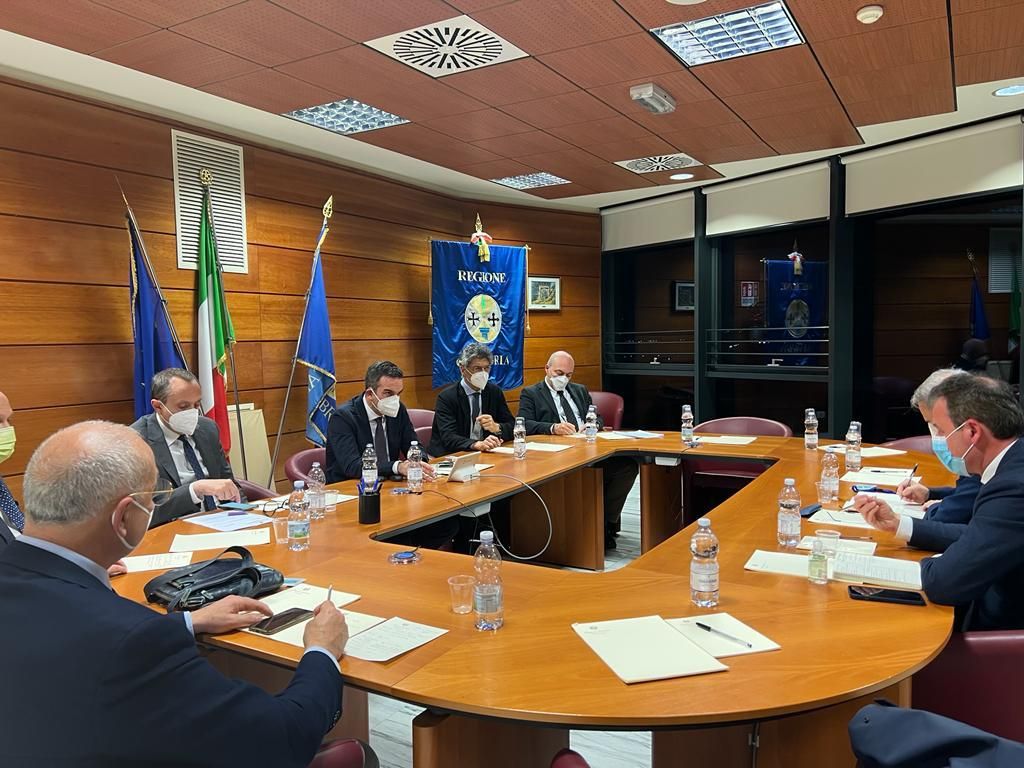 Vertenza Sacal, Occhiuto: «Trattativa a buon punto» E su Bortoletti: «Spero che arrivi presto»