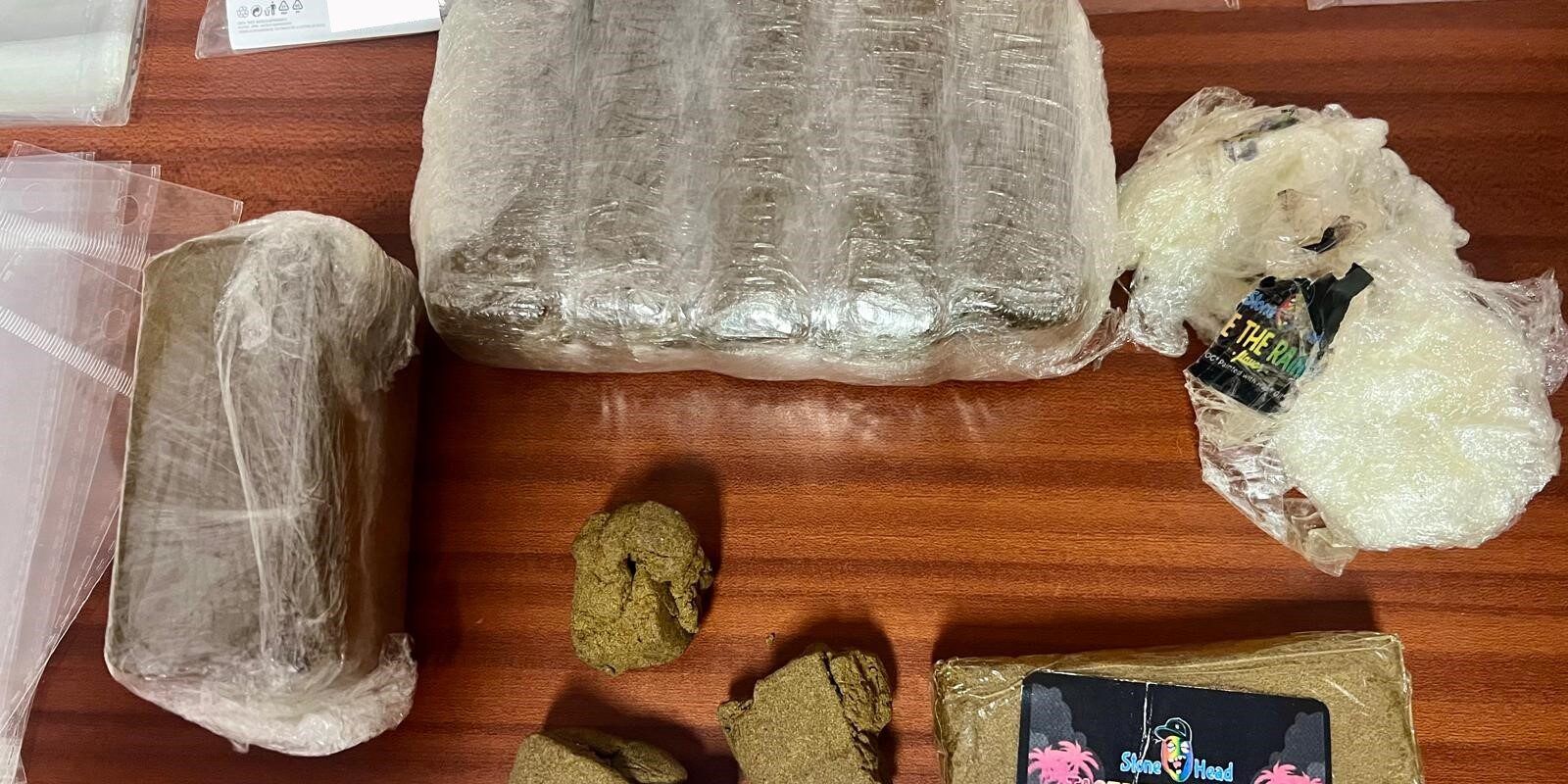 Castrolibero, trovato con 800 grammi di hashish: 18enne arrestato