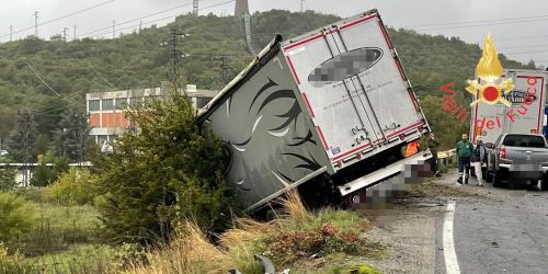 autocarro-incidente-statale-107