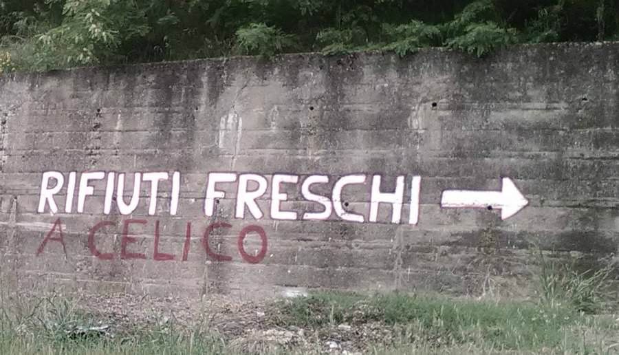 Protestarono nel 2014 contro la discarica di Celico, maxi multe annullate per 40 cittadini
