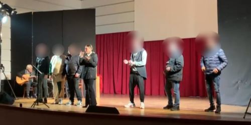 Igor M. spettacolo il delfino