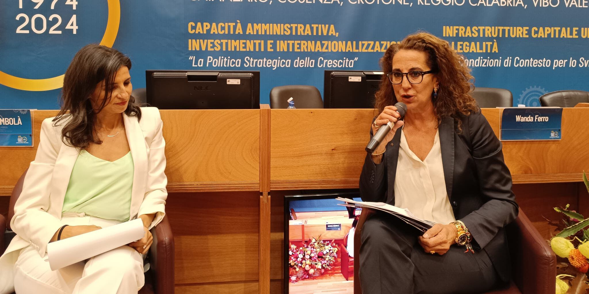 Ferro: «Il governo  sull’autonomia non consentirà colpi di mano»