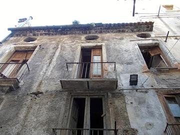 «Il centro storico di Cosenza sarà una città fantasma»