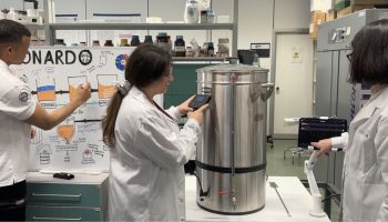 Birra, AI e realtà aumentata: all’Unical la fabbrica del futuro diventa laboratorio didattico