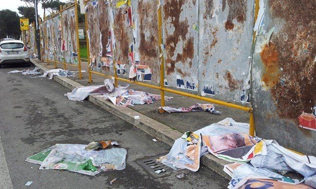 La guerra degli "attacchini" alle comunali di Lamezia