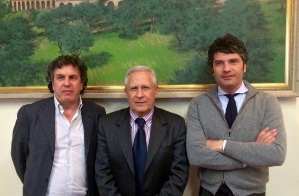 Scura e il conflitto d'interessi del suo staff