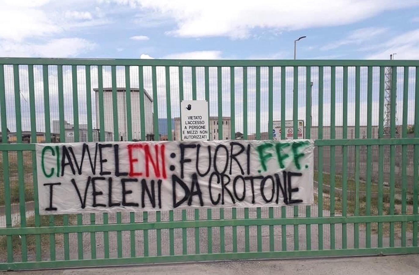 Crotone, Comune e Provincia contro i «poteri straordinari» del Commissario per la Bonifica