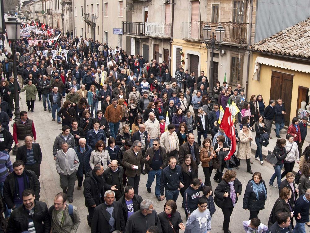 A difesa dell`ospedale, occupato il Municipio